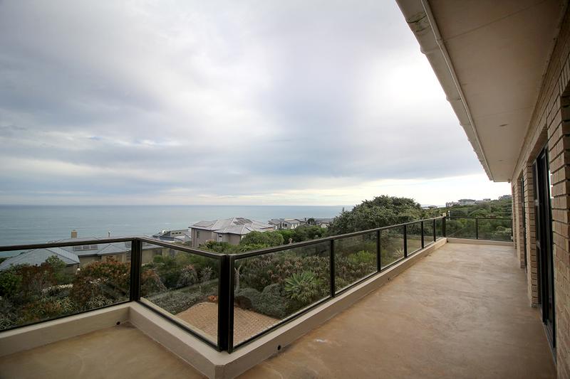 5 Bedroom Property for Sale in Village On Sea Western Cape